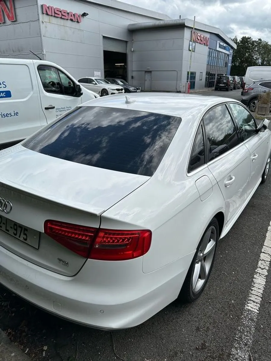 2012 Audi A4 - Image 4