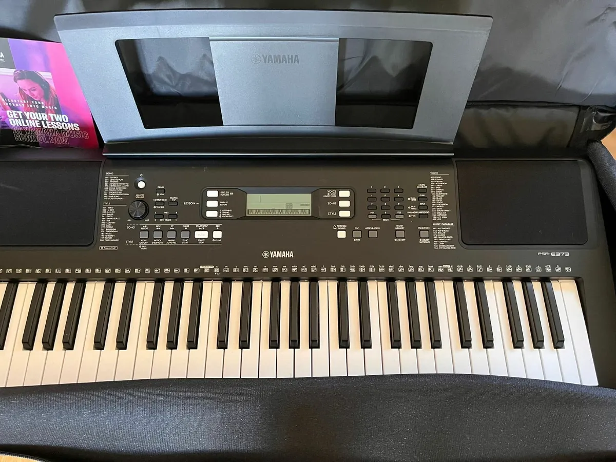 Yamaha PSR E373 Keyboard - Image 3