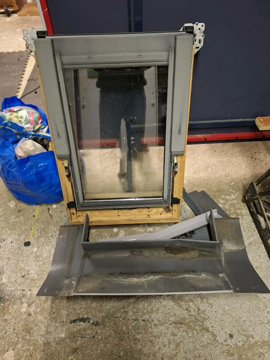 Velux roof window GGL C02 - Image 1