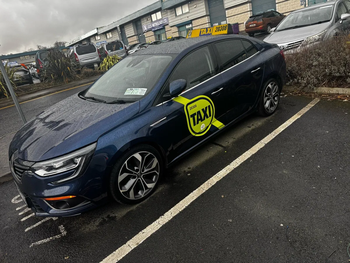 Renault megane grand coupe - Image 4