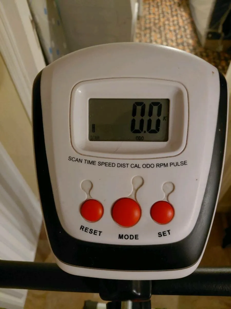 Exercise bike - Image 3