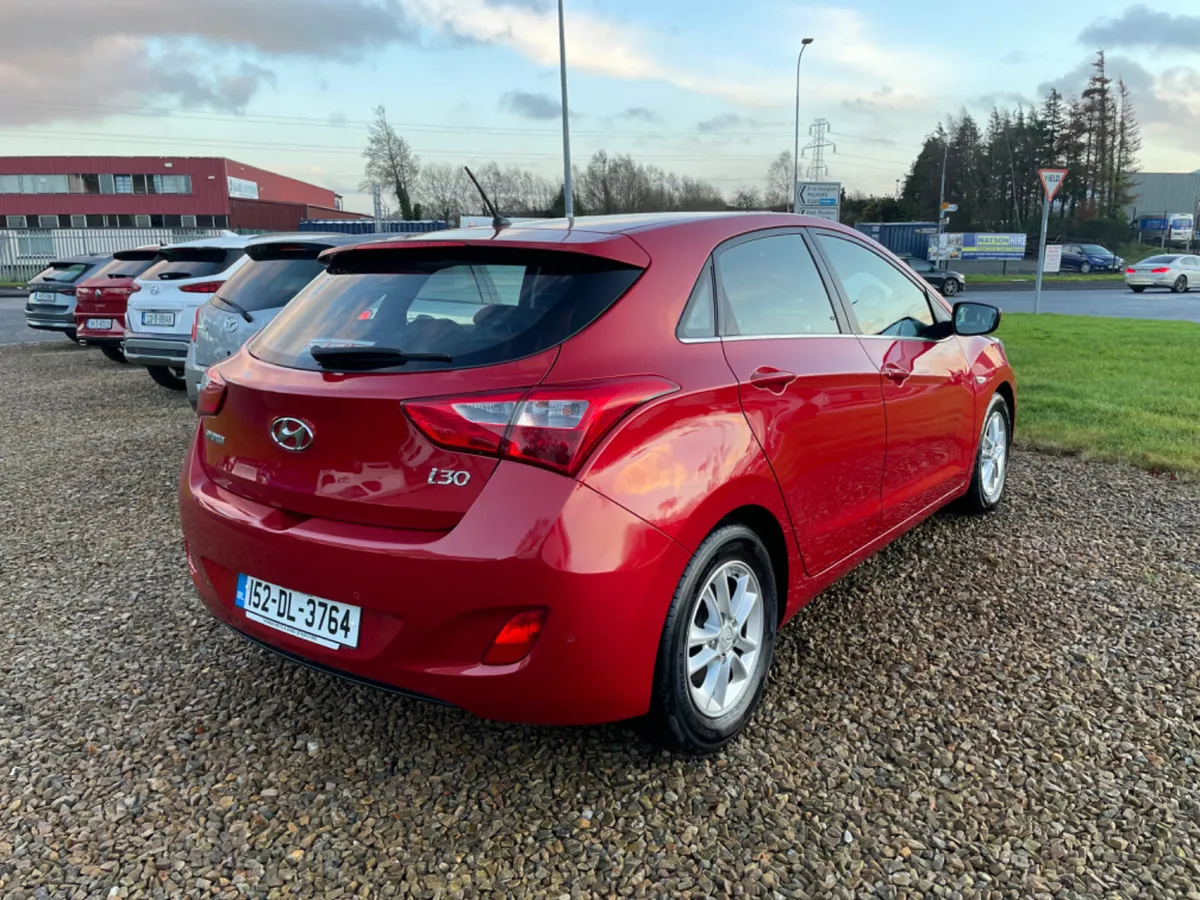 2015 Hyundai i30 Premium LOW MILES - Image 3