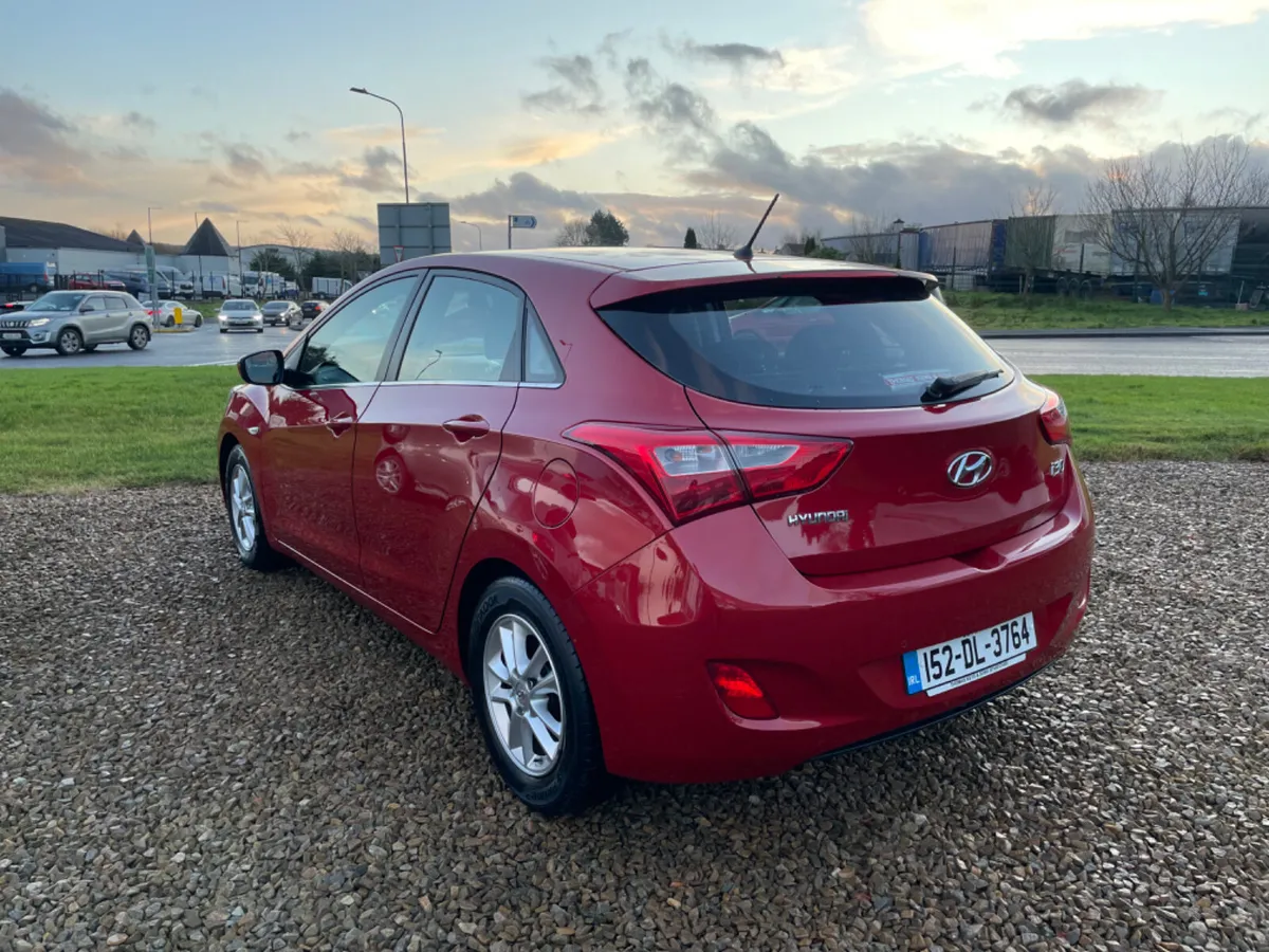 2015 Hyundai i30 Premium LOW MILES - Image 4