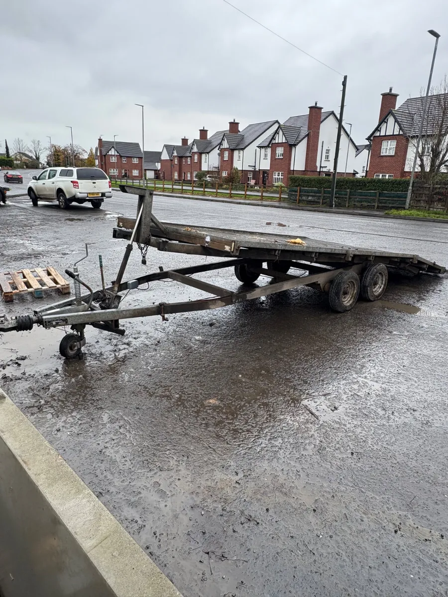 Indespension 16ft tilt bed trailer - Image 1