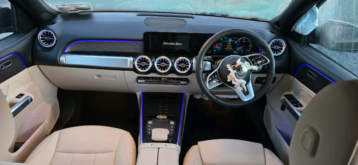 222 MERCEDES GLB - Image 2