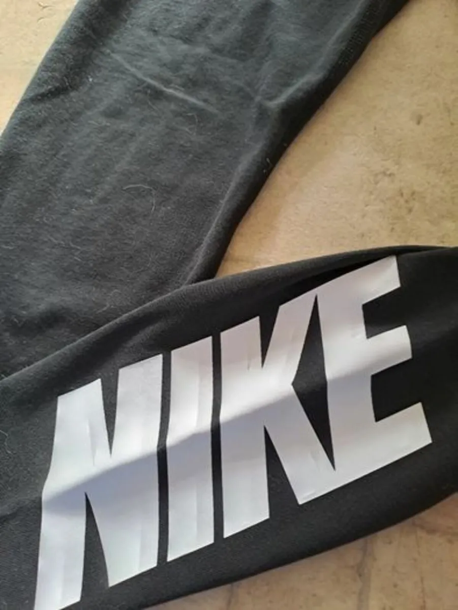 Nike running pants Size 10 / S - Image 3