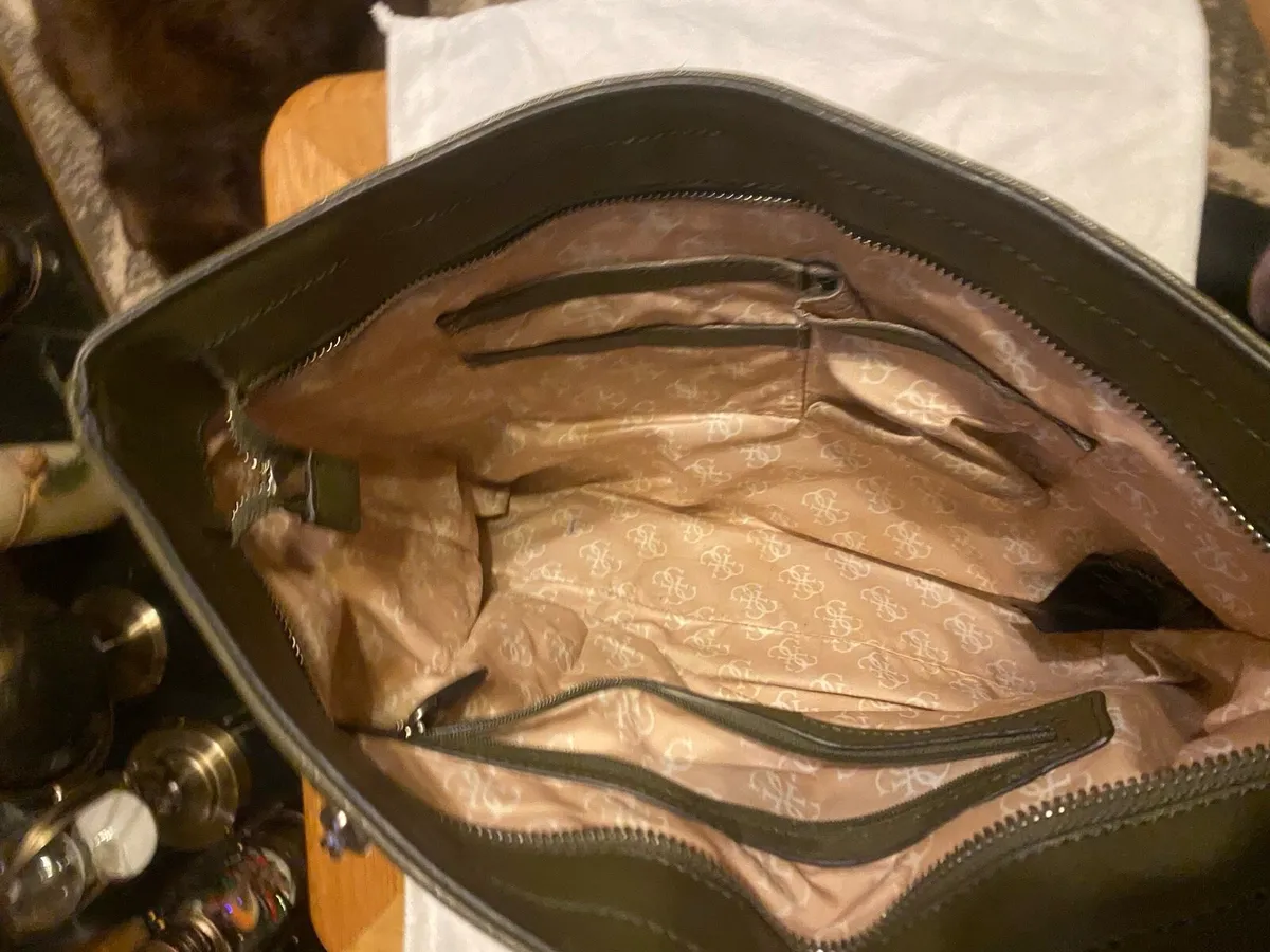 Genuine Guess Handbag - Image 4