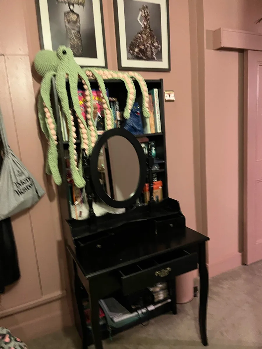 Dressing Table - Image 1