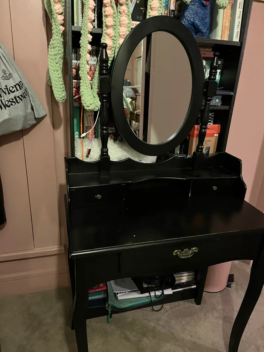 Dressing Table - Image 3