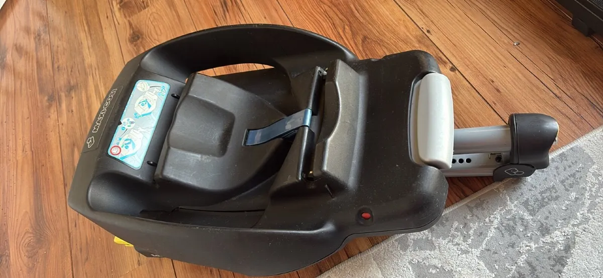 Baby car seat & isofix - Image 2