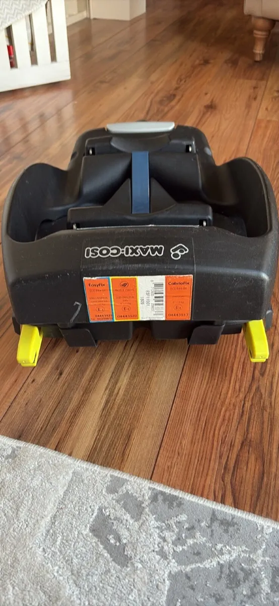 Baby car seat & isofix - Image 3