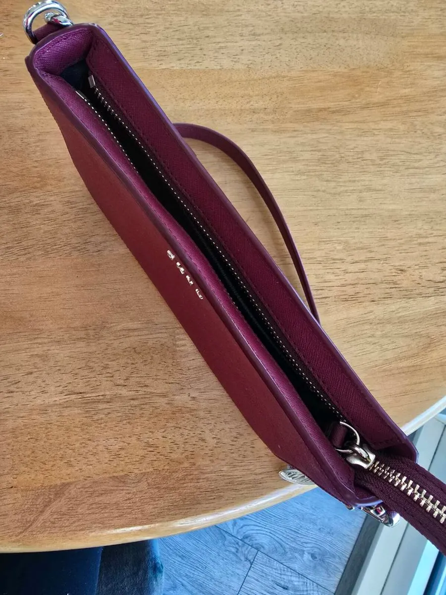 Dkny grain leather  burgundy bag - Image 2