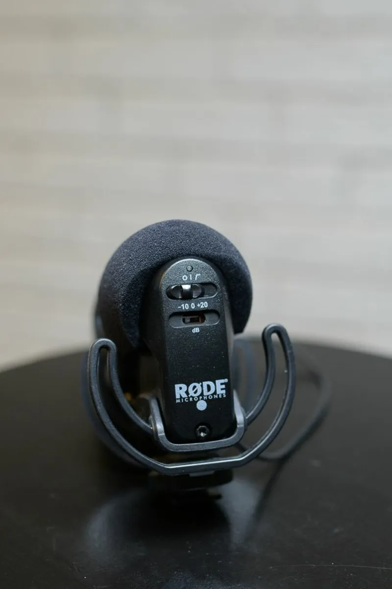Rode Video Mic Pro +dead cat windshield - Image 4
