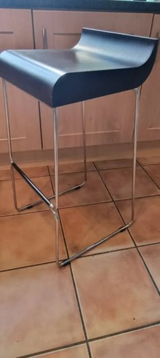 High Class Italian Calligaris Bar Stool - Image 2