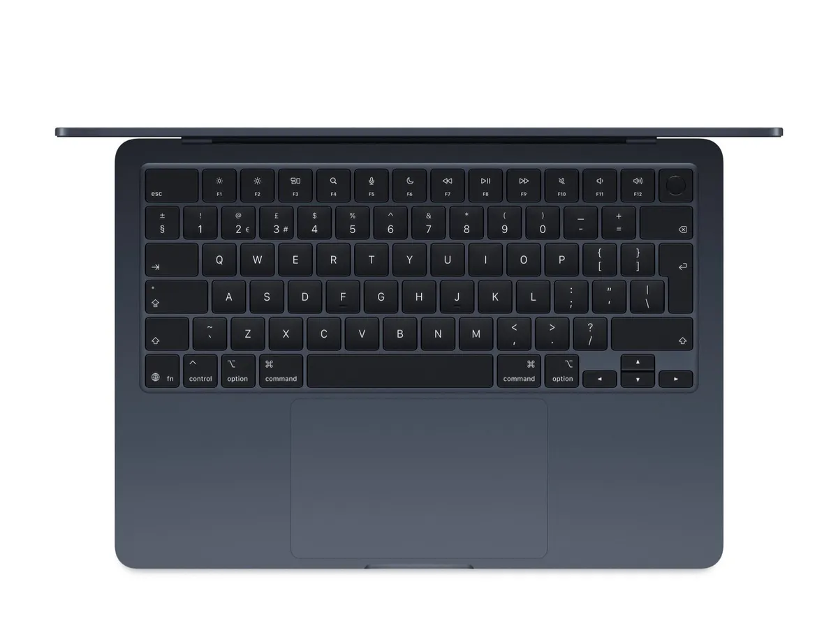 2025 MacBook M4 13.6 16 GB Unused New December 25 - Image 2