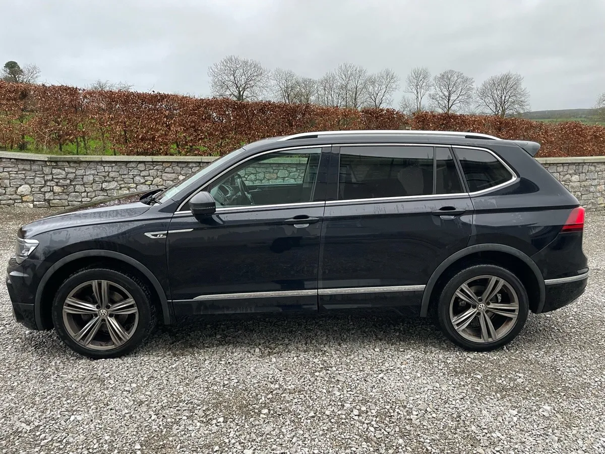 Volkswagon Tiguan Allspace R-line Auto 7 seater - Image 2
