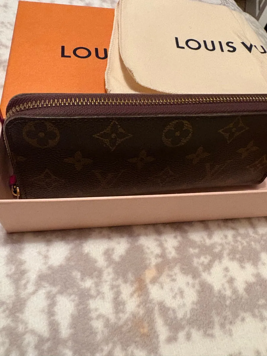 Ladies Louis Vuitton Clemence Wallet - Image 2