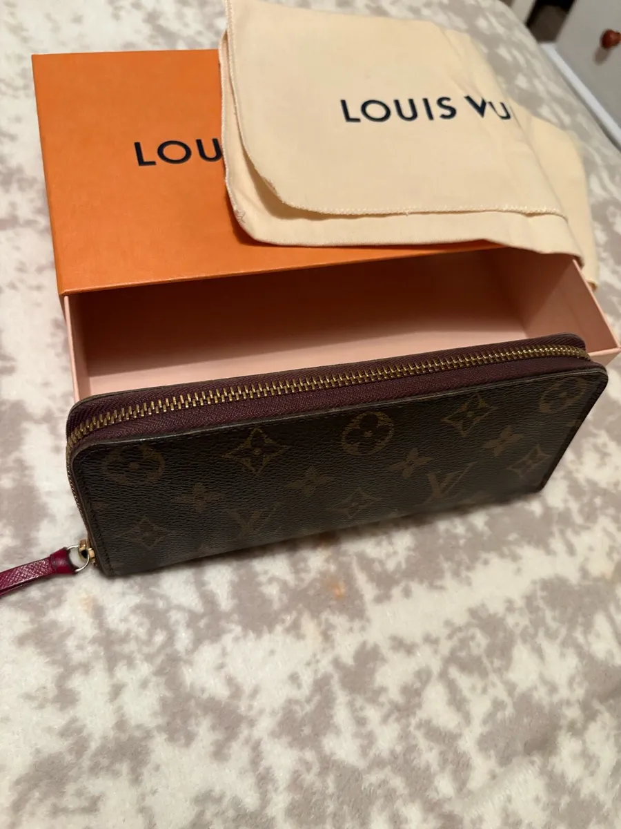 Ladies Louis Vuitton Clemence Wallet - Image 1