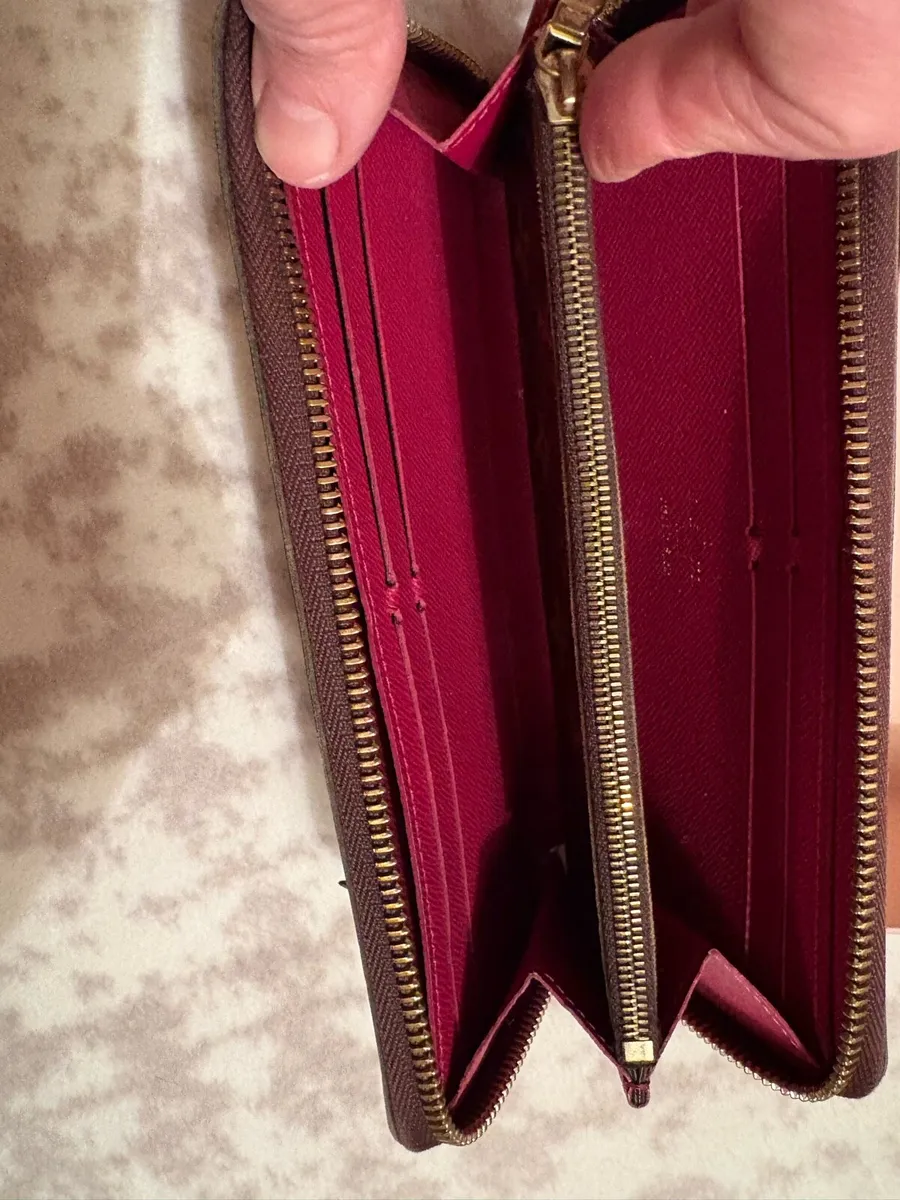 Ladies Louis Vuitton Clemence Wallet - Image 3
