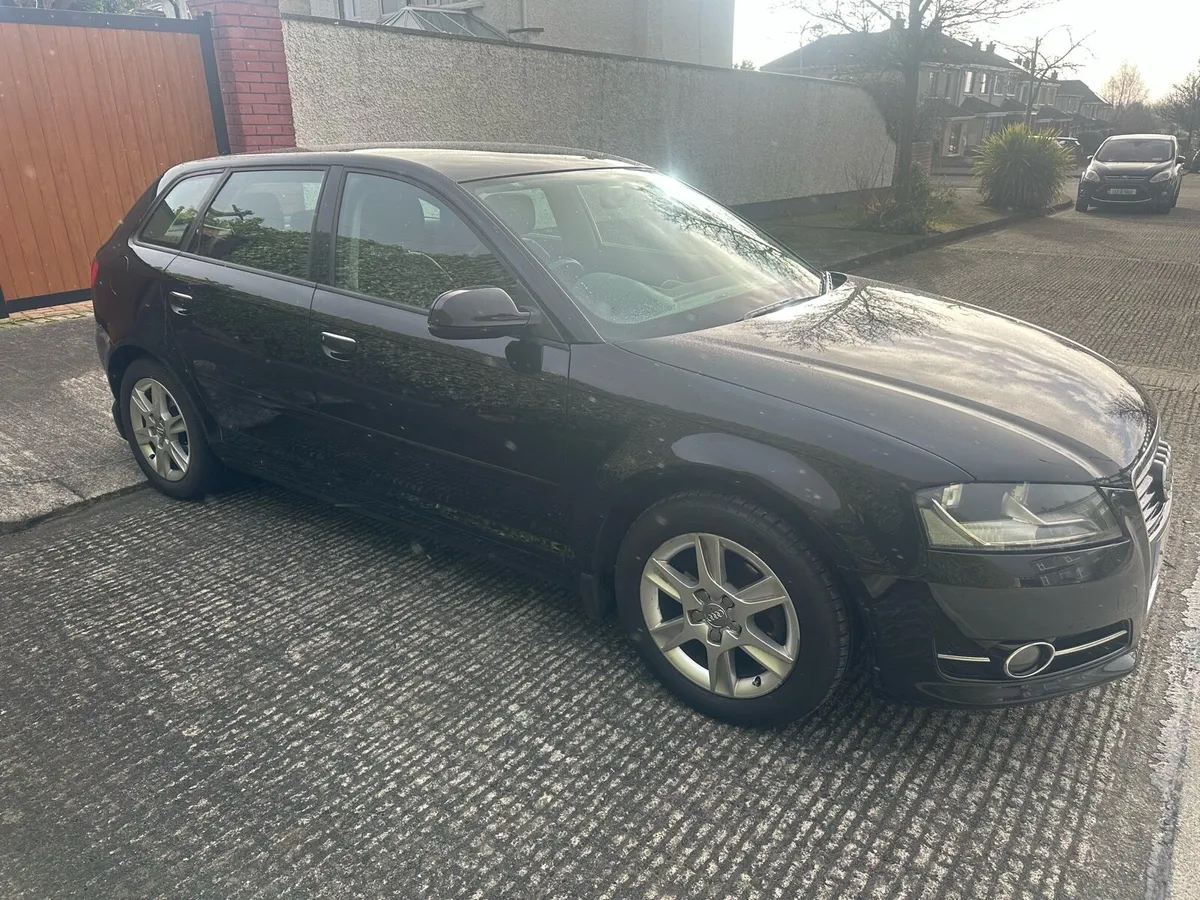 Audi A3 2011 - Image 2