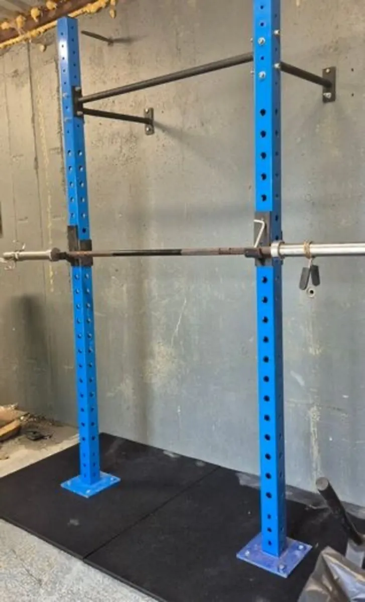 WEIGHT RACK WITH HOOKS - Image 1