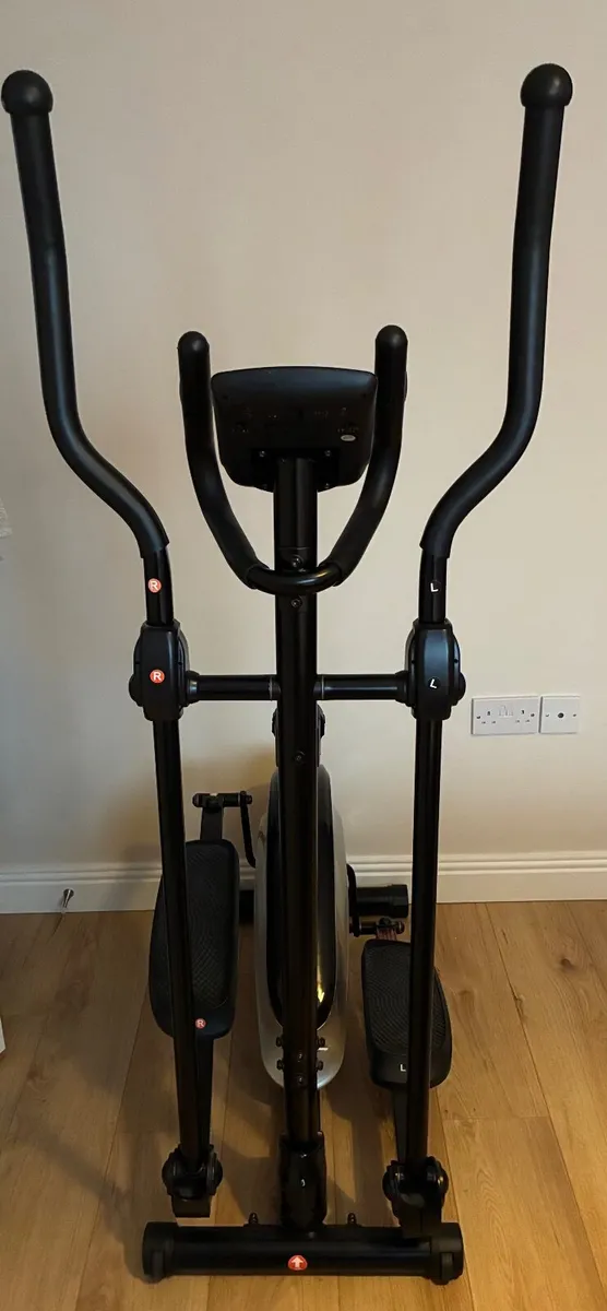 Crosstrainer - Image 1