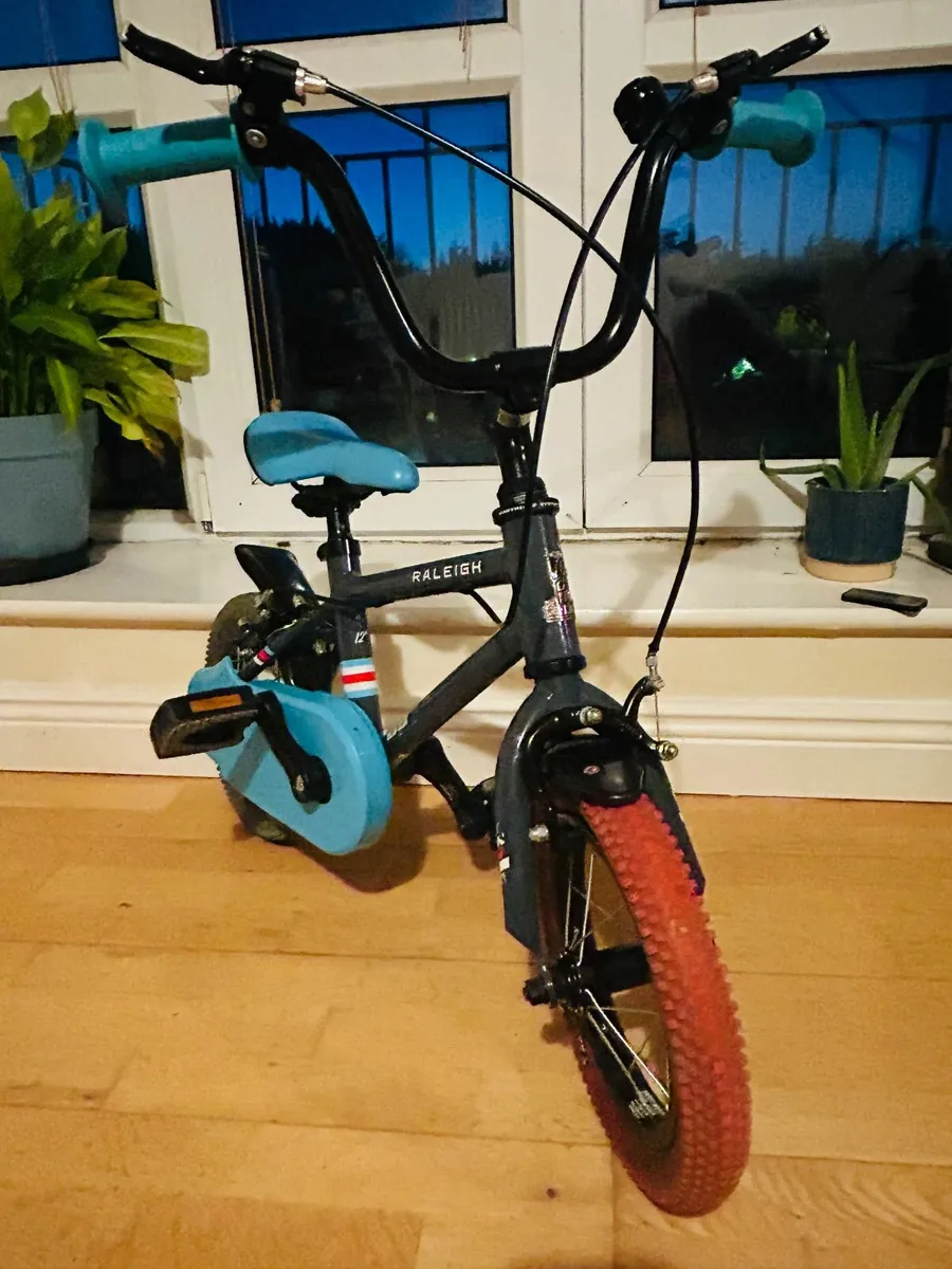 12" Raleigh Pop Kids Bike - Image 3