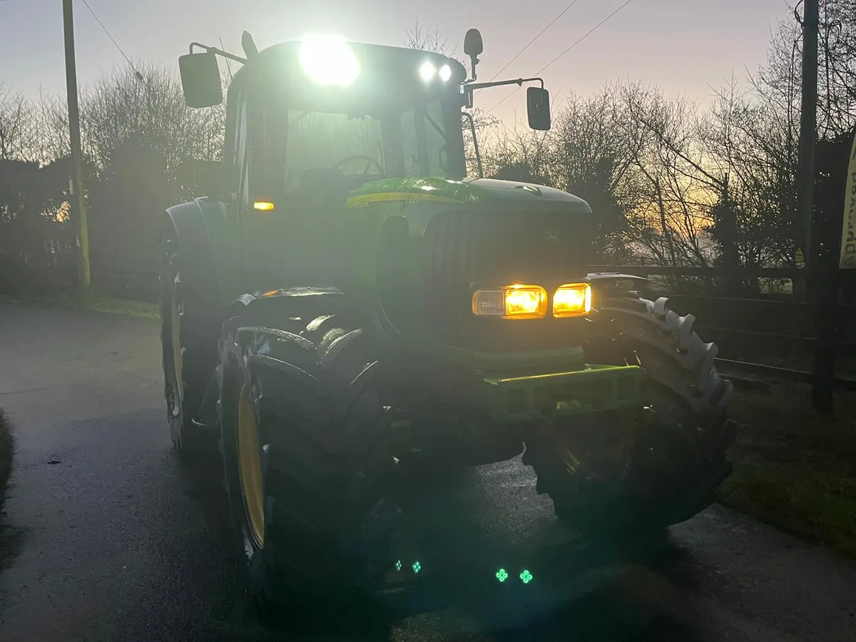 John Deere 6920 Premium SPOTLESS******* - Image 3