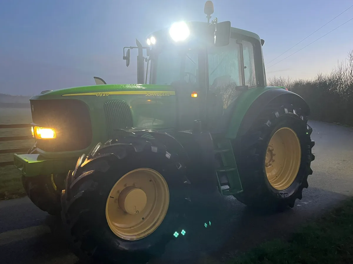 John Deere 6920 Premium SPOTLESS******* - Image 4