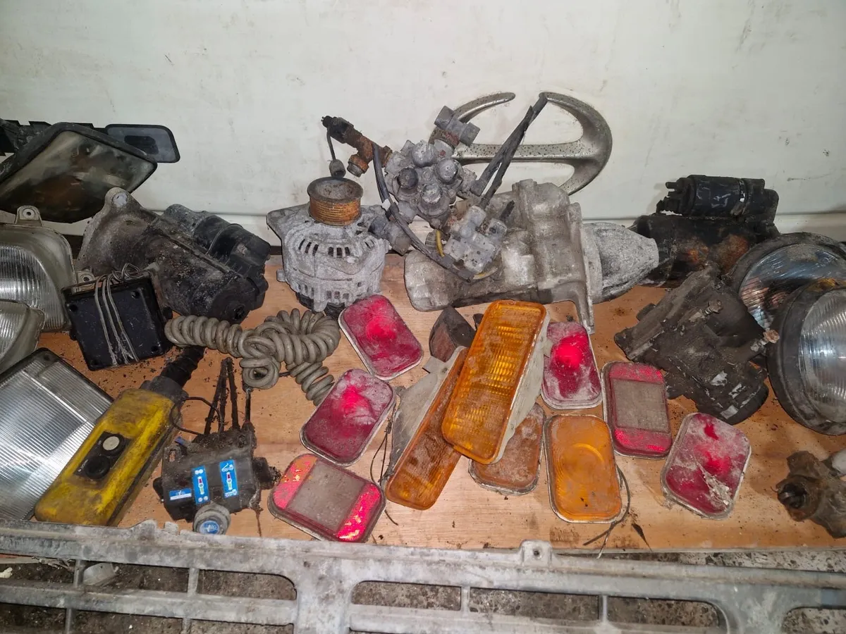 Hino truck parts - Image 2