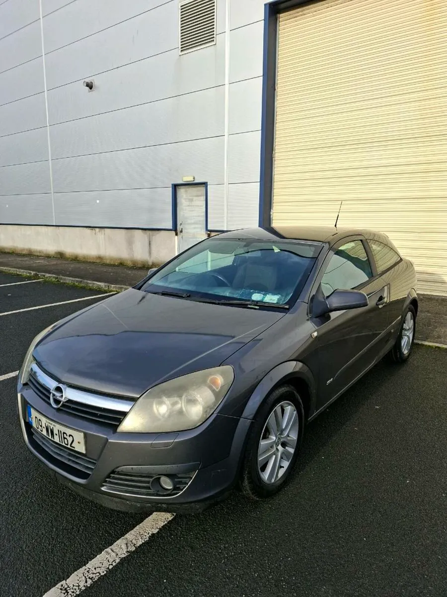 OPEL ASTRA 2009 - Image 2