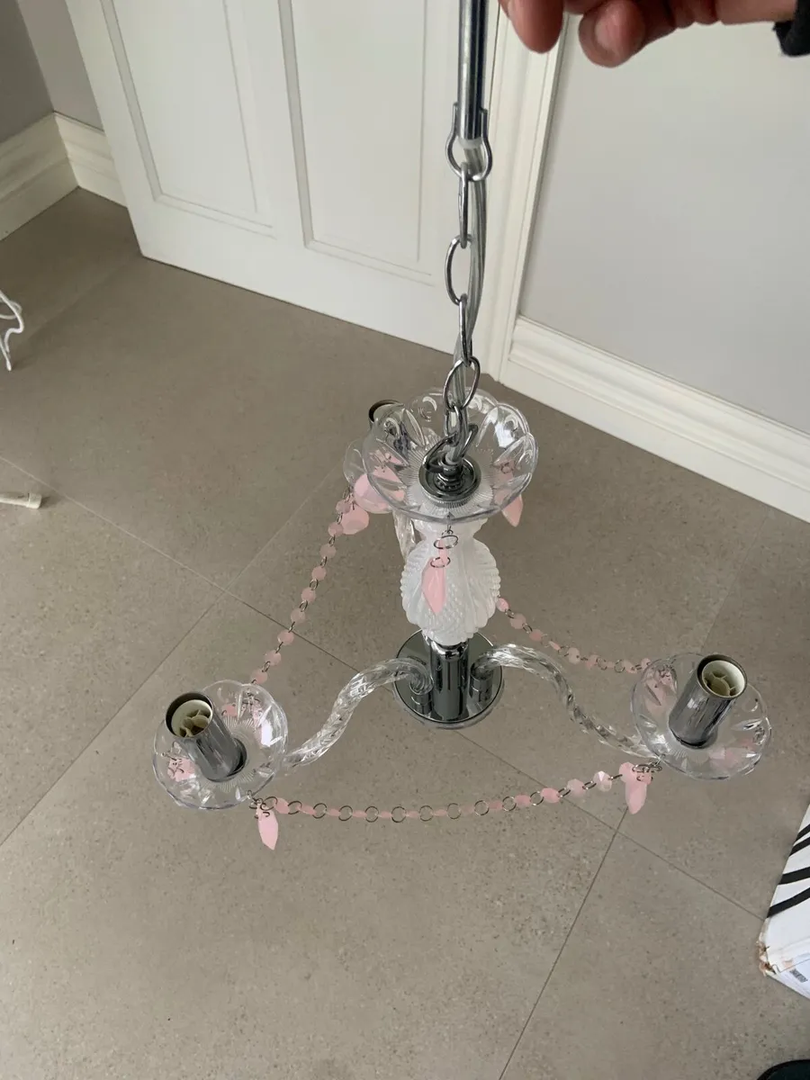 Light fitting and lamp shades for girl’s bedroom - Image 2