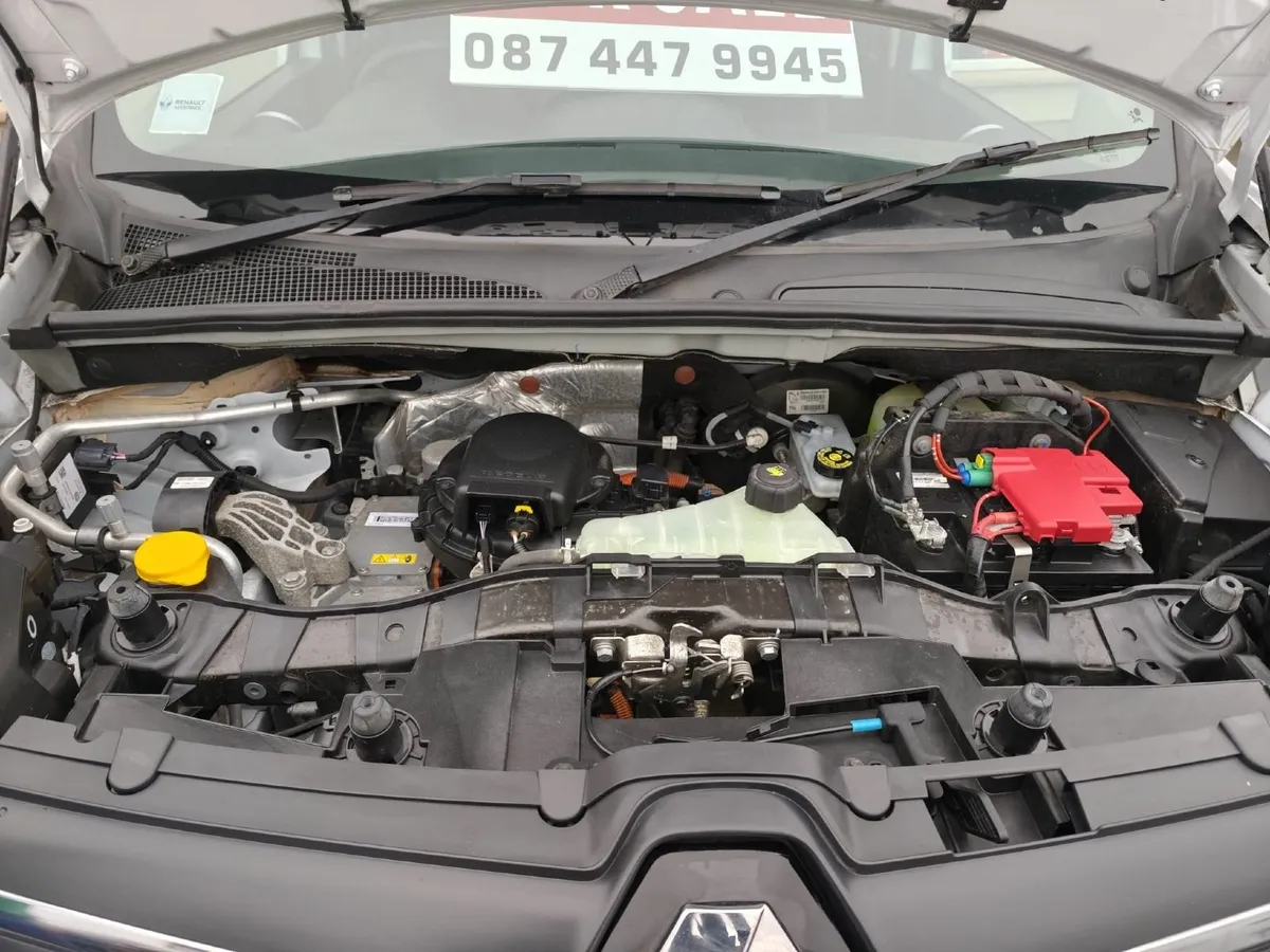 Renault Kangoo 2020 EV 33 kwh 20 k km Long Base - Image 4