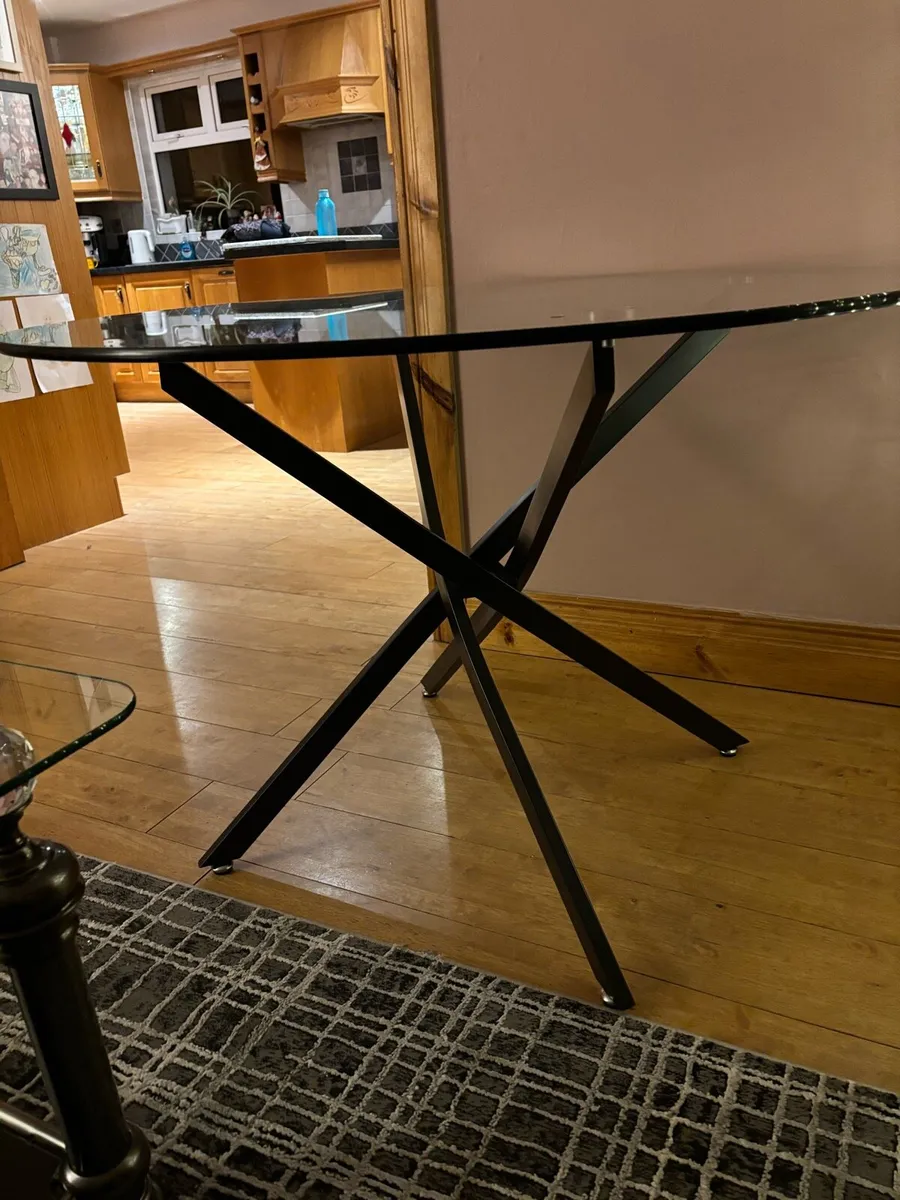 Dining table - Image 4