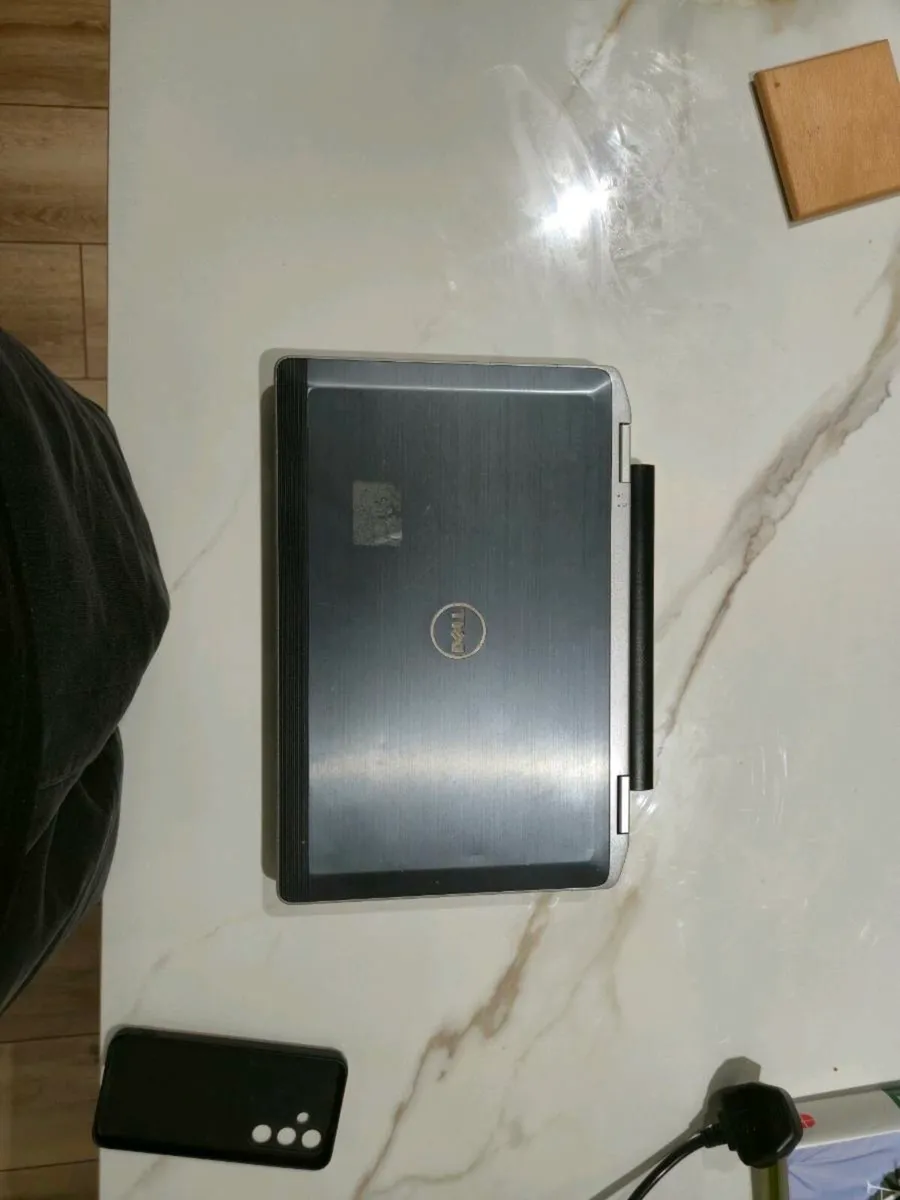 i7 Laptop in mint condition - Image 3
