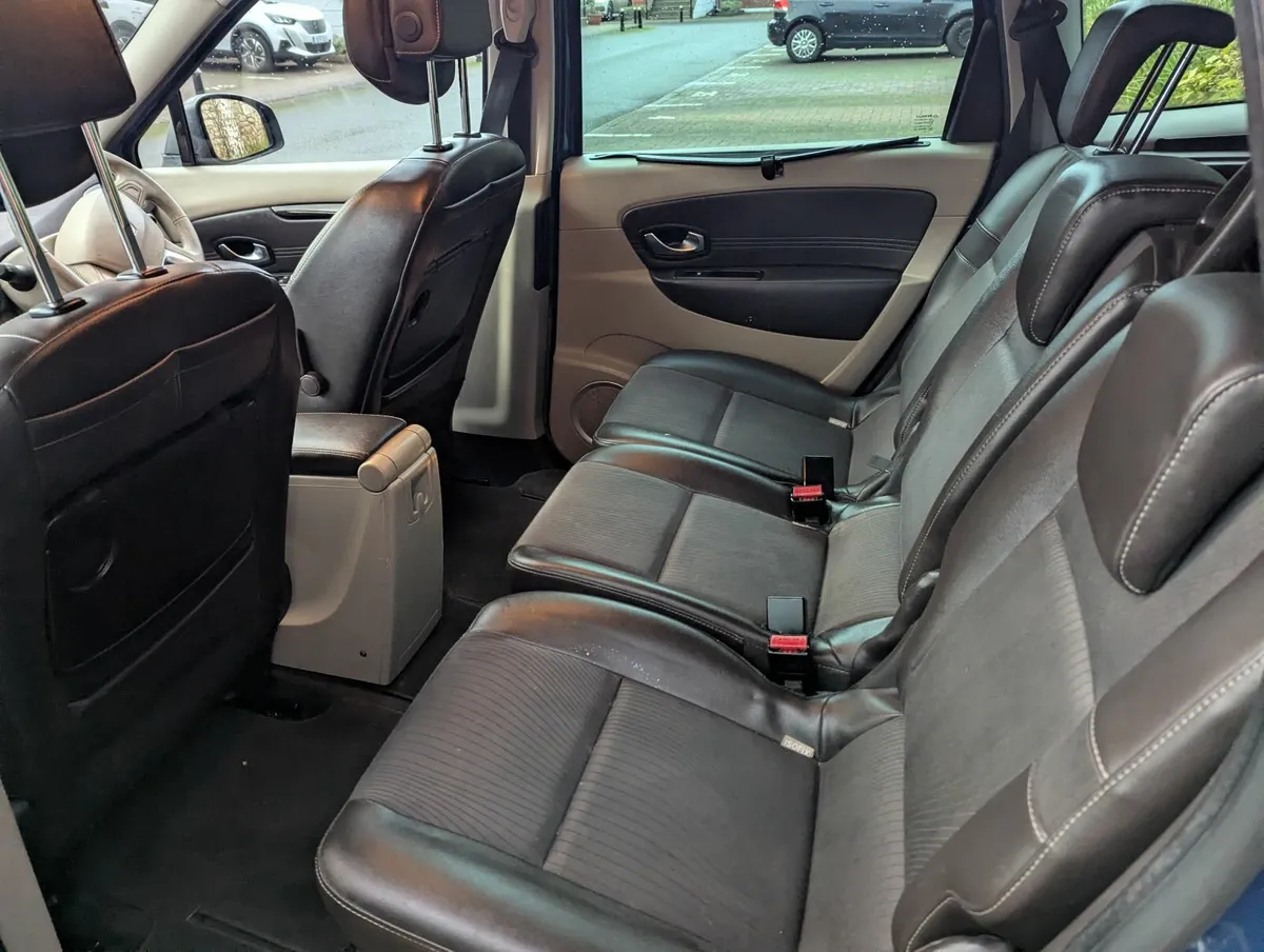 Renault Grand Scenic 2010 Privelege - Image 1