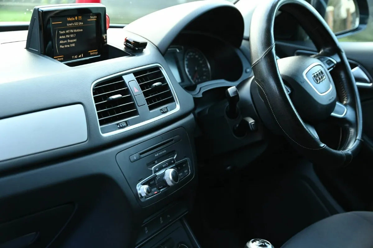 Audi Q3 2014 - Image 4