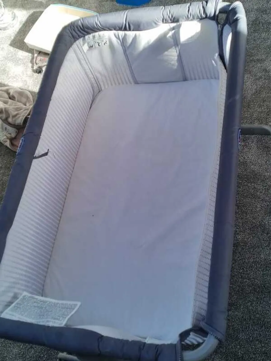 Next2me chicco cot - Image 2