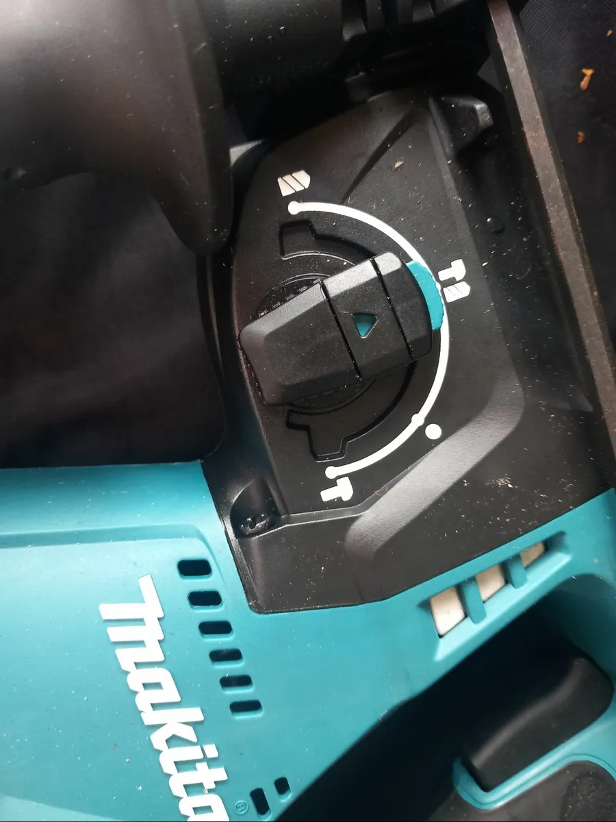 New makita 18V kango drill - Image 3