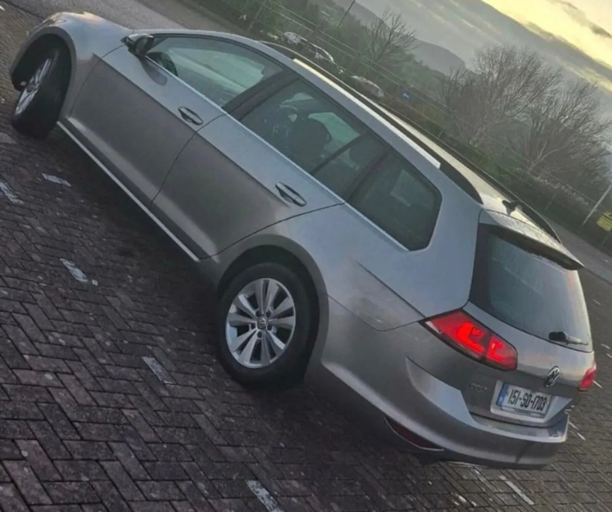 Volkswagen Golf 2015 petrol auto 1.2 - Image 3