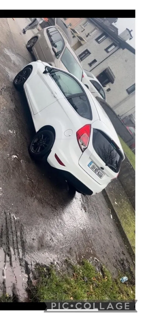 2015 Ford Fiesta 1.2L petrol - Image 3