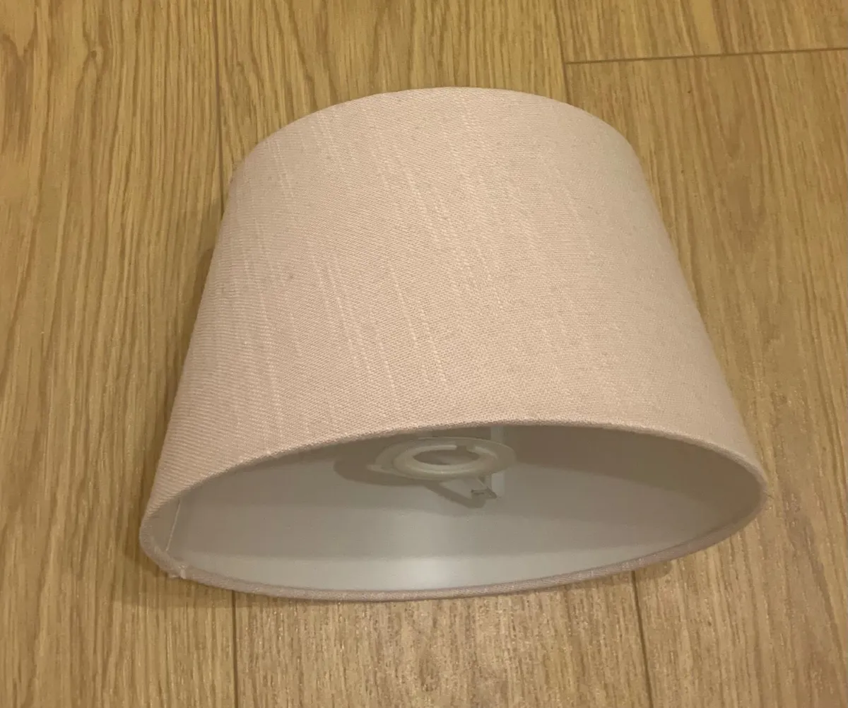 Light fitting and lamp shades for girl’s bedroom - Image 3