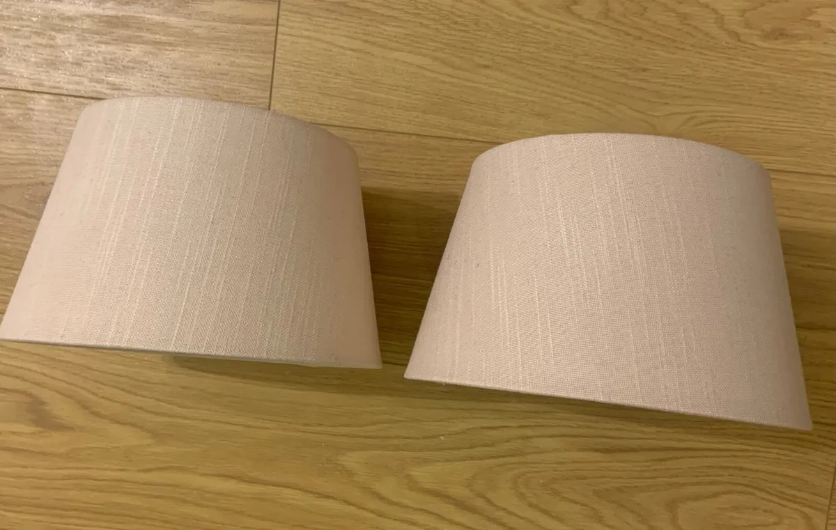 Light fitting and lamp shades for girl’s bedroom - Image 4