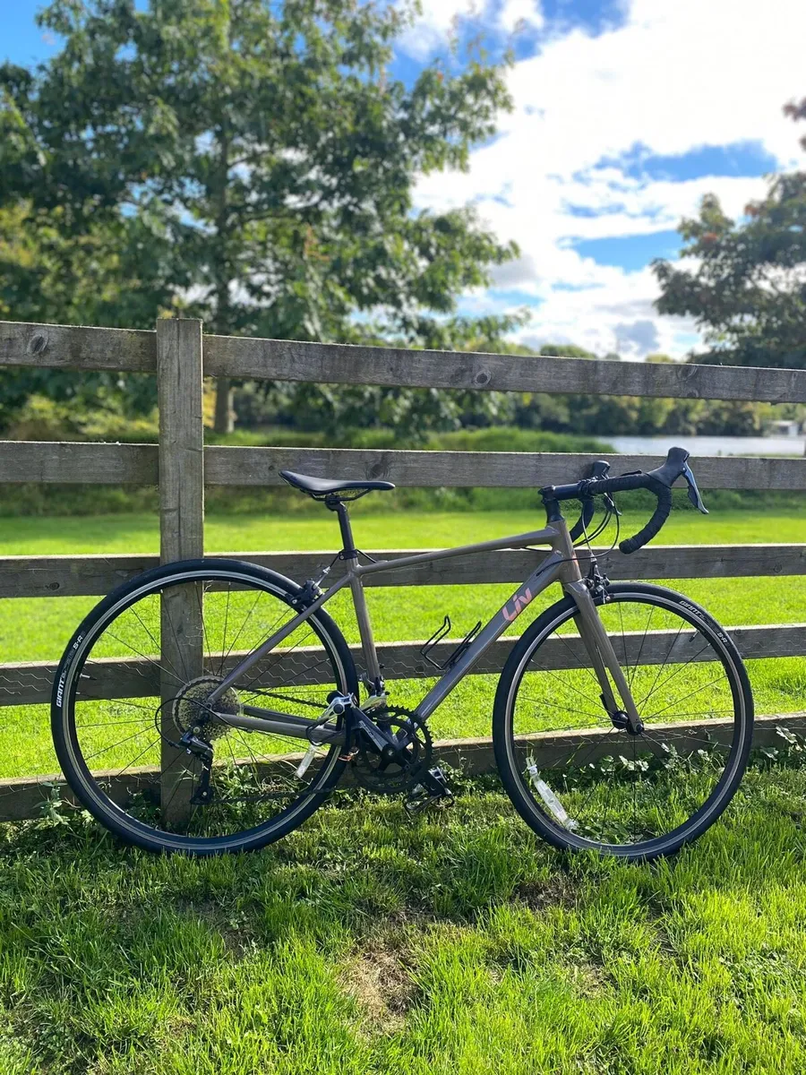 Giant Liv Womens Road Bike - Image 2