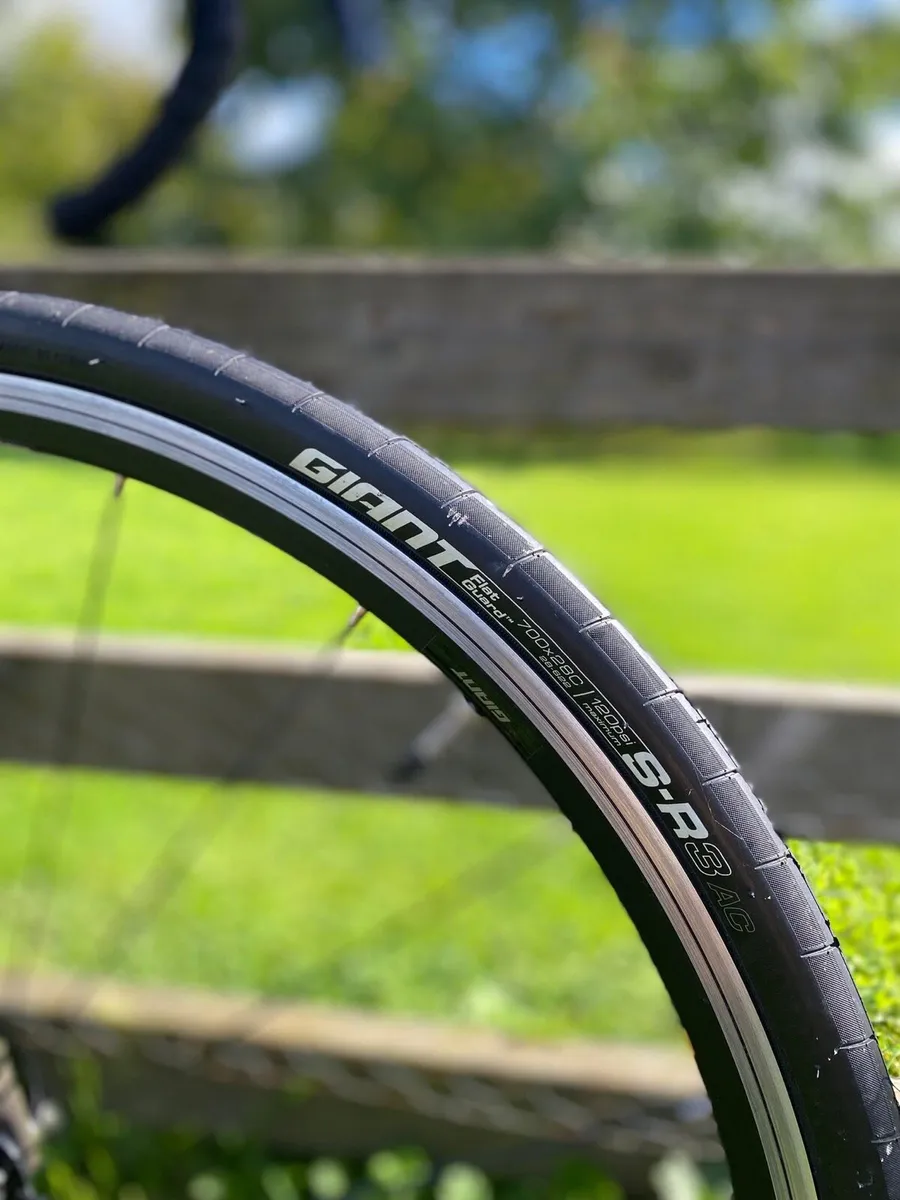 Giant Liv Womens Road Bike - Image 4