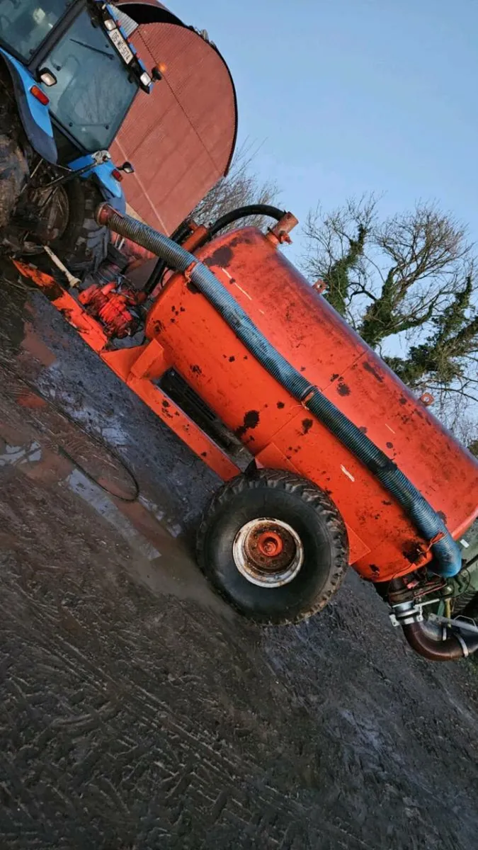 Abbey slurry tank 1300g - Image 1