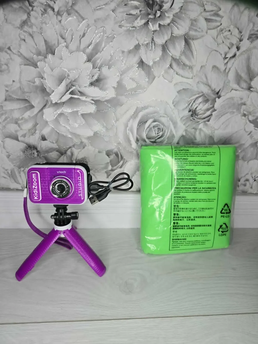 VTech KidiZoom Studio Video Camera Purple. - Image 1