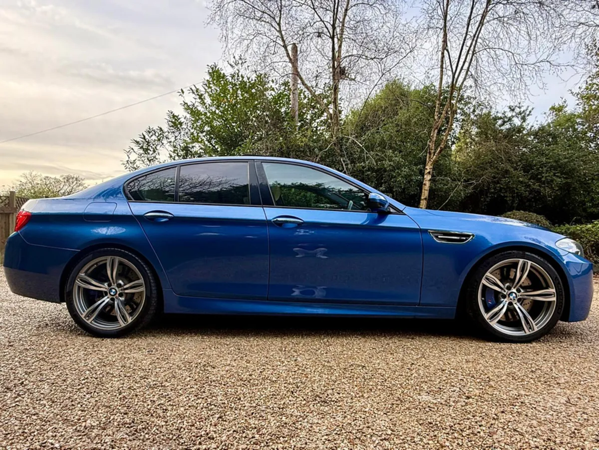 BMW M5 *F.BMW.S.H…Immaculate Example* - Image 3