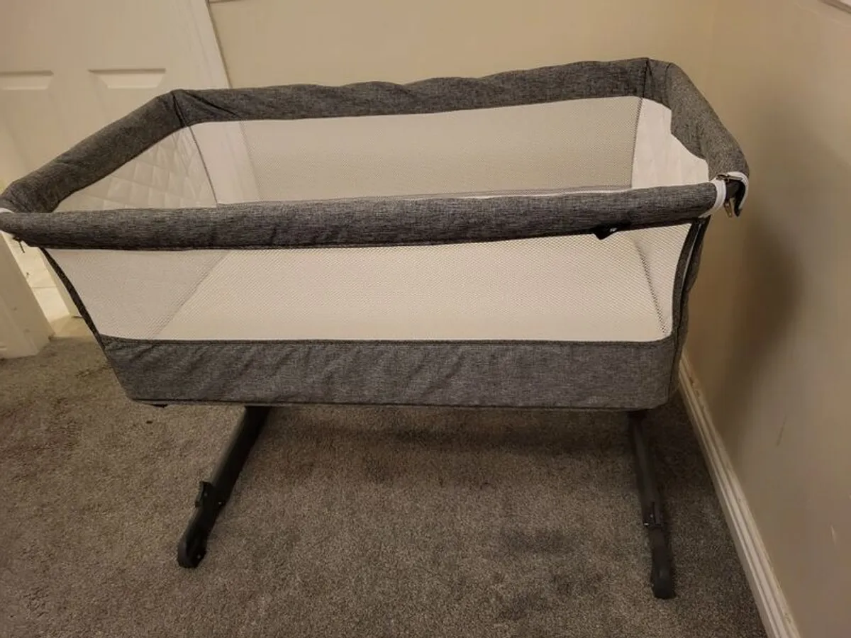 Co Sleeper - Image 4