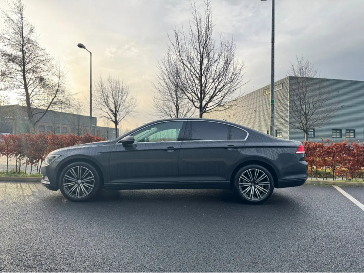 Volkswagen Passat 1.6 TDI SE BUSINESS *NEW TIMING - Image 2